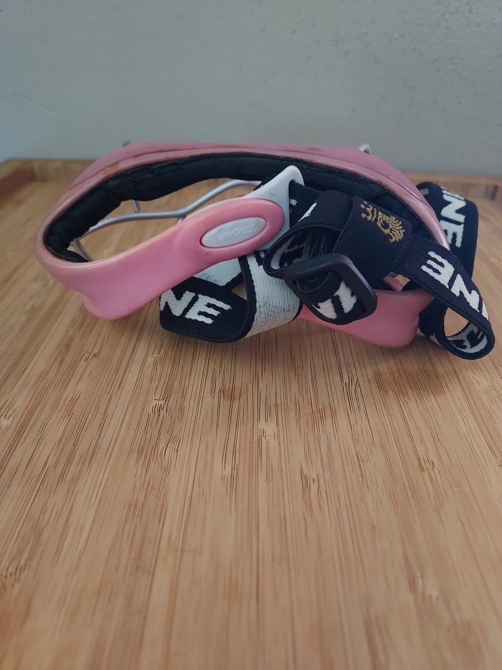 pink STX 4Sight+ S Women's Lacrosse Goggles With Adjustable Strap